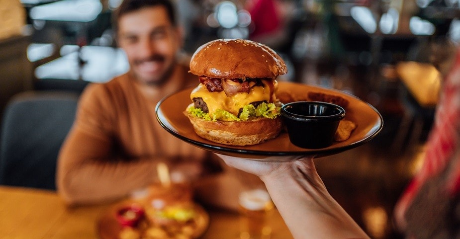 Tipos de hamburguesas que están en tendencia: ¡Inspírate para ofrecer algo nuevo!